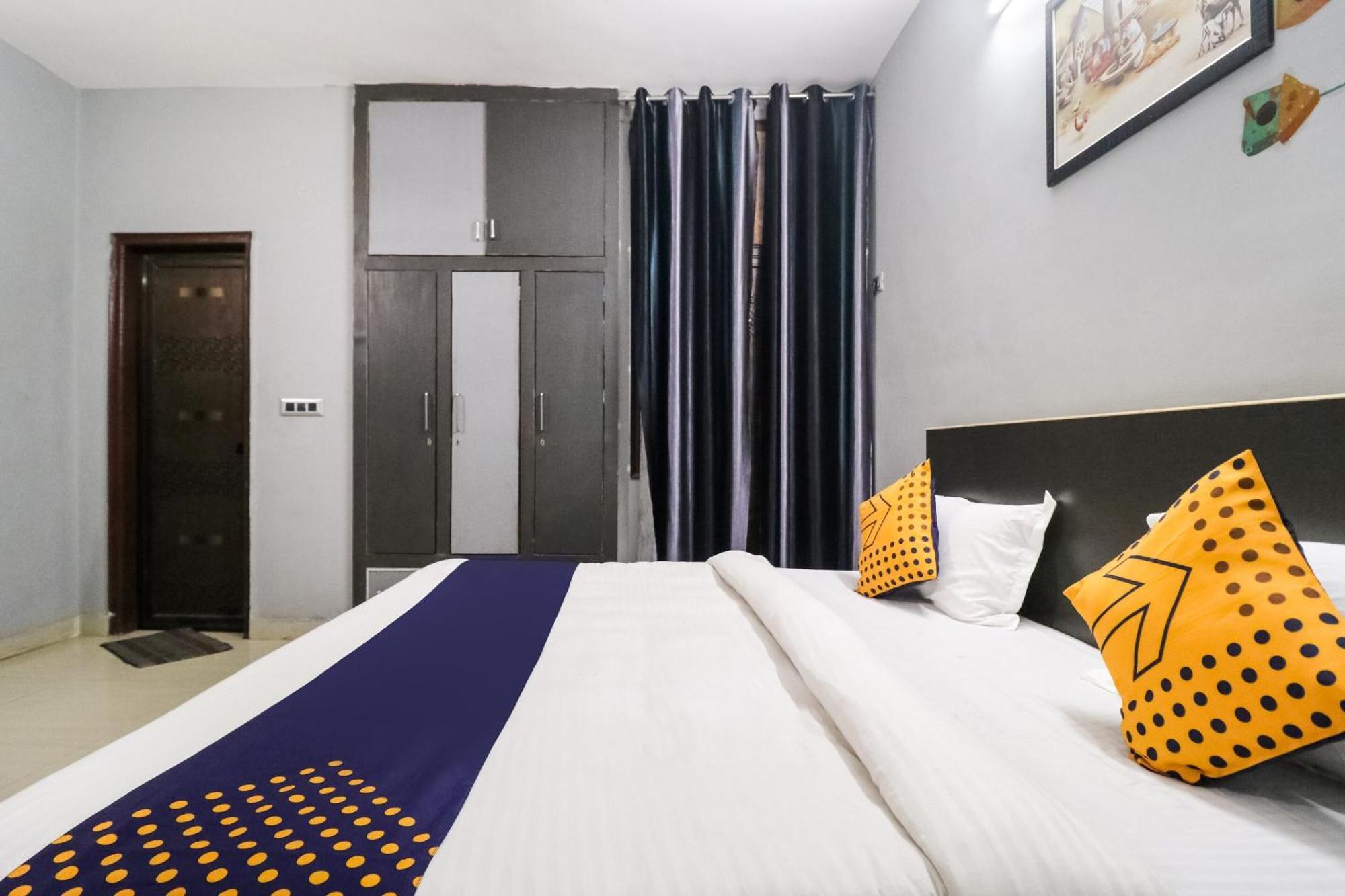 Hotel O Sunrise Guest House Gurgaon Ngoại thất bức ảnh